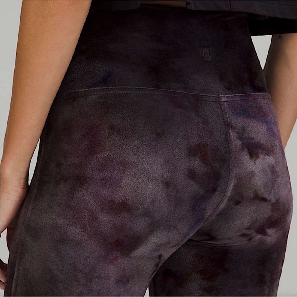 Lululemon Wunder Lounge Short 8" Velour IADK Interstellar Grey Women's Size 4